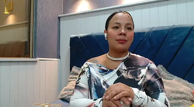 Snapshot of EmilyQueen3x chatting on 22, 2, 2025 EmilyQueen3x online show from 22, 2, 2025