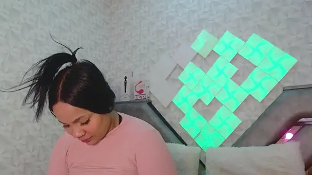 Snapshot of EmilyQueen3x chatting on 19, 9, 2025 EmilyQueen3x online show from 19, 9, 2025