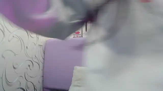 Snapshot of EmilyQueen3x chatting on 21, 10, 2025 EmilyQueen3x online show from 21, 10, 2025