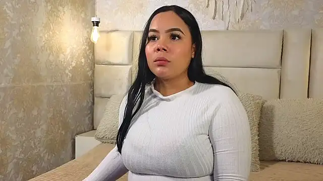 EmilyQueen3x online show from 16, 5, 2026