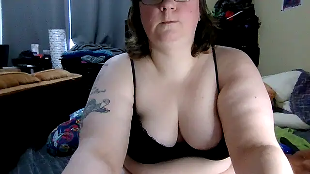 Snapshot of newfieocean chatting on 11, 2, 2025 newfieocean online show from 11, 2, 2025