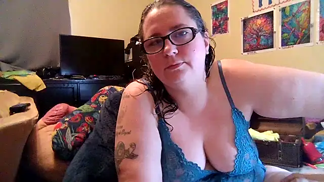 Snapshot of newfieocean chatting on 31, 10, 2025 newfieocean online show from 31, 10, 2025