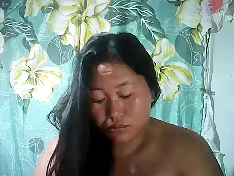 Snapshot of Sexyhorney4u chatting on 9, 9, 2025 Sexyhorney4u online show from 9, 9, 2025