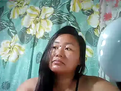 Snapshot of Sexyhorney4u chatting on 5, 10, 2025 Sexyhorney4u online show from 5, 10, 2025