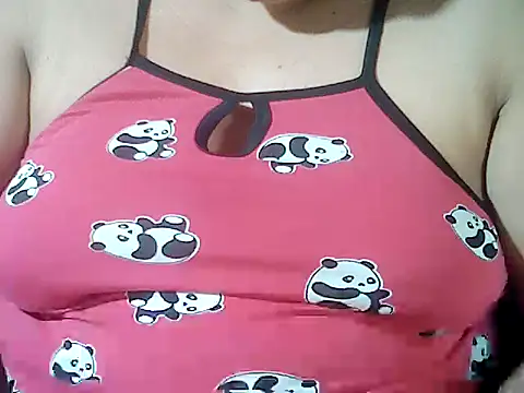 Snapshot of Sexyhorney4u chatting on 14, 12, 2025 Sexyhorney4u online show from 14, 12, 2025