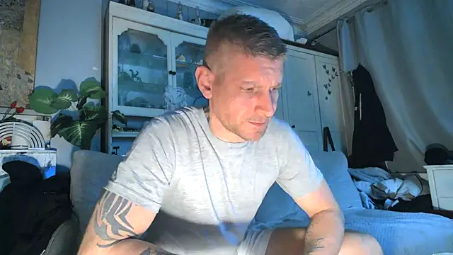 Snapshot of iamsex6969 chatting on 18, 10, 2025 iamsex6969 online show from 18, 10, 2025