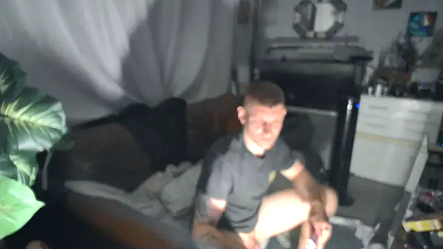 Snapshot of iamsex6969 chatting on 28, 10, 2025 iamsex6969 online show from 28, 10, 2025