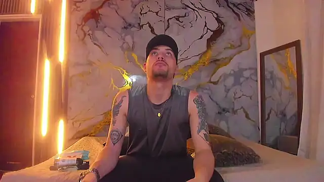 Pleasure Vibes23 online show from 4, 3, 2025