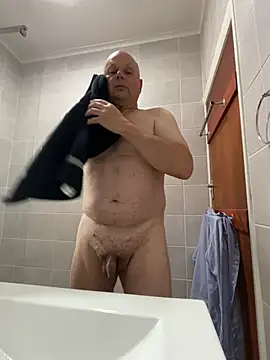 Snapshot of DaddyCumBumZA chatting on 12, 12, 2024 DaddyCumBumZA online show from 12, 12, 2024