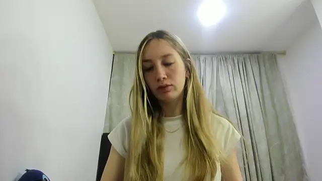 Snapshot of horny__molly_ chatting on 19, 2, 2026 horny molly online show from 19, 2, 2026