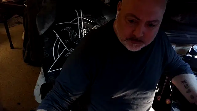 Snapshot of Drake_DVamp chatting on 11, 9, 2025 Drake DVamp online show from 11, 9, 2025