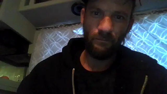 Snapshot of goodick4u28 chatting on 11, 11, 2025 goodick4u28 online show from 11, 11, 2025