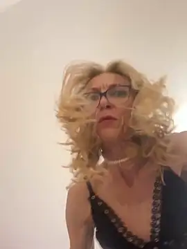 adella13 online show from 20, 12, 2024