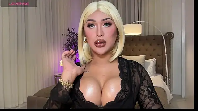 Your Majesty Tyra online show from 27, 4, 2026