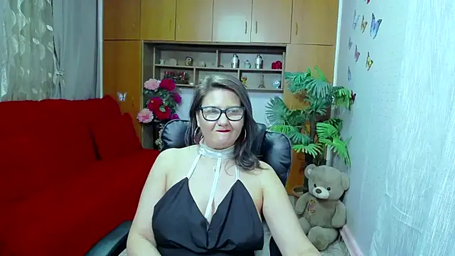 LucilleFenlys online show from 6, 12, 2024