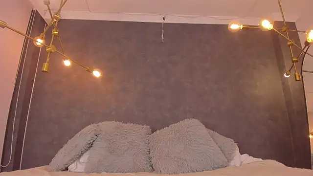 dayra angels online show from 16, 12, 2025