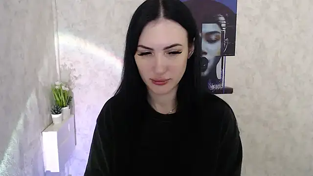 Snapshot of MisssShy_ chatting on 27, 10, 2025 MisssShy online show from 27, 10, 2025