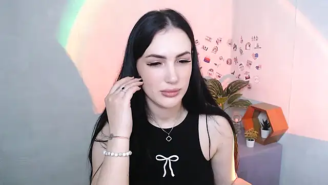 Snapshot of MisssShy_ chatting on 6, 11, 2025 MisssShy online show from 6, 11, 2025