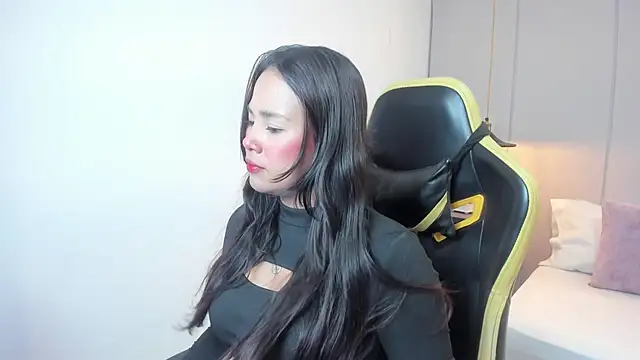 Snapshot of isabella_florez chatting on 24, 4, 2026 isabella florez online show from 24, 4, 2026