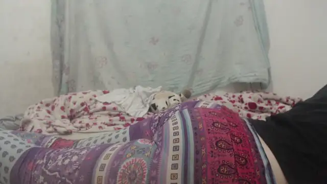 Kittywhiteass online show from 19, 3, 2025