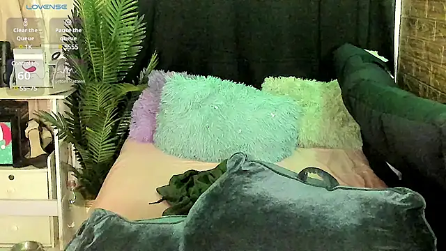 Snapshot of Horny_Sassy chatting on 3, 3, 2025 Horny Sassy online show from 3, 3, 2025