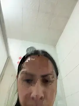 Snapshot of yesie_hot chatting on 9, 9, 2025 yesie hot online show from 9, 9, 2025