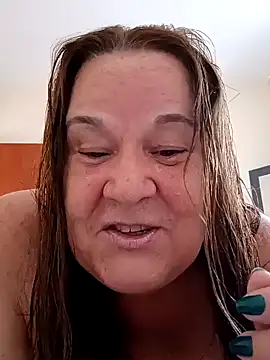 Yaya Mineira online show from 6, 2, 2025