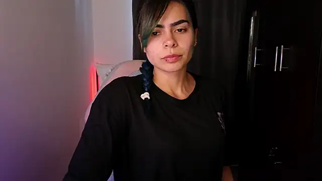 Snapshot of sexyladyy_ chatting on 10, 9, 2025 sexyladyy online show from 10, 9, 2025