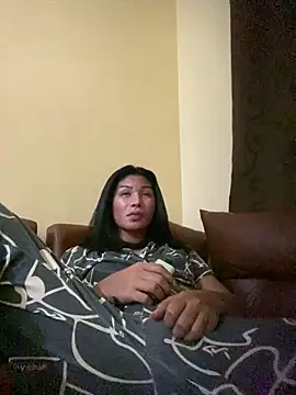 MaxxineMorenaTs online show from 9, 5, 2026