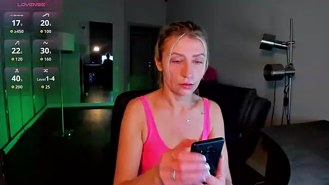 ZoeGrant online show from 8, 2, 2026