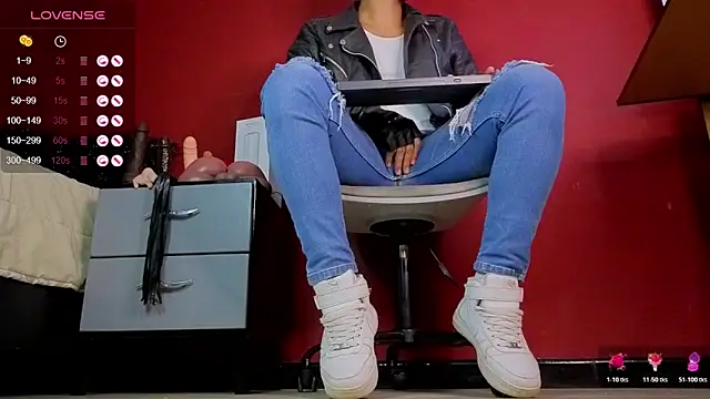 Snapshot of TomLover_12 chatting on 29, 10, 2025 TomLover 12 online show from 29, 10, 2025