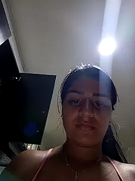 Snapshot of AnnRosse18 chatting on 4, 1, 2025 AnnRosse18 online show from 4, 1, 2025
