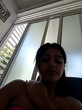 Snapshot of AnnRosse18 chatting on 12, 1, 2025 AnnRosse18 online show from 12, 1, 2025