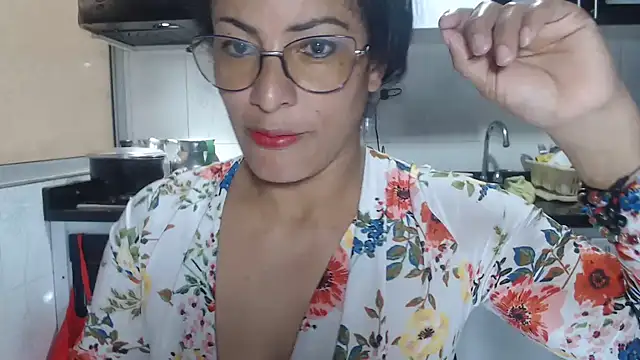 kateleyagrey online show from 9, 10, 2025