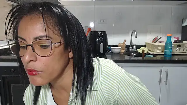 kateleyagrey online show from 26, 11, 2025