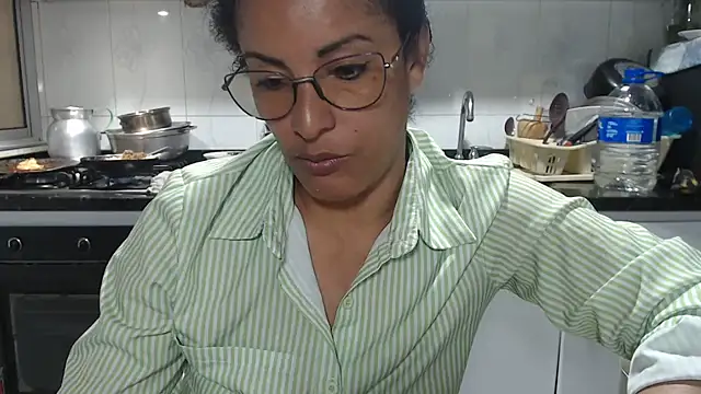 kateleyagrey online show from 18, 12, 2025