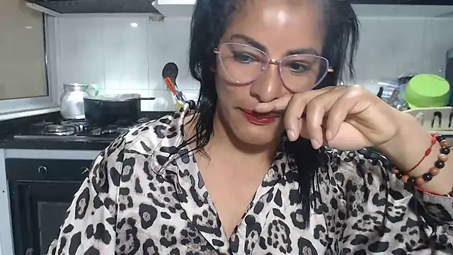 kateleyagrey online show from 17, 4, 2026