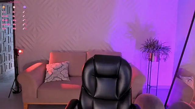 RoseFerrera online show from 18, 1, 2025