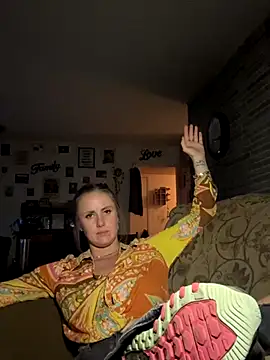 Snapshot of ClumsyLink chatting on 1, 11, 2025 ClumsyLink online show from 1, 11, 2025