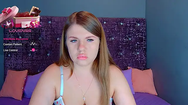 NoraBigAss online show from 19, 12, 2024