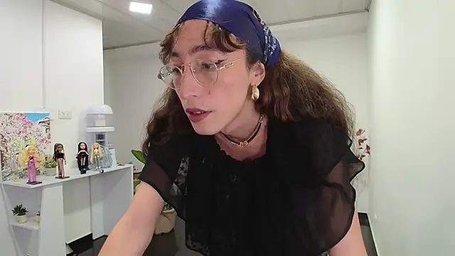 NicoleCortez online show from 13, 1, 2025