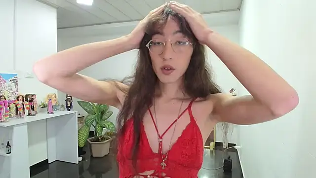 NicoleCortez online show from 5, 3, 2025