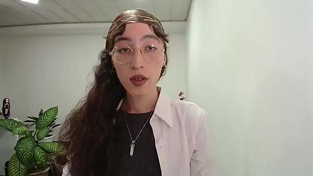 NicoleCortez online show from 22, 3, 2025