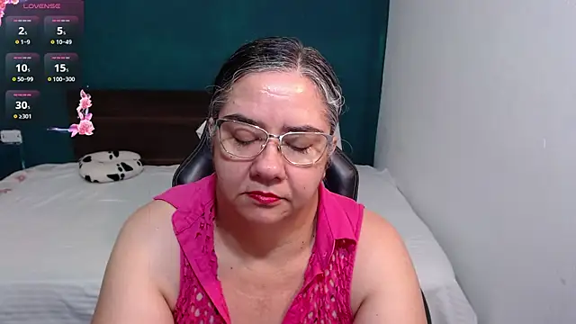 scaelettdubois online show from 6, 10, 2025