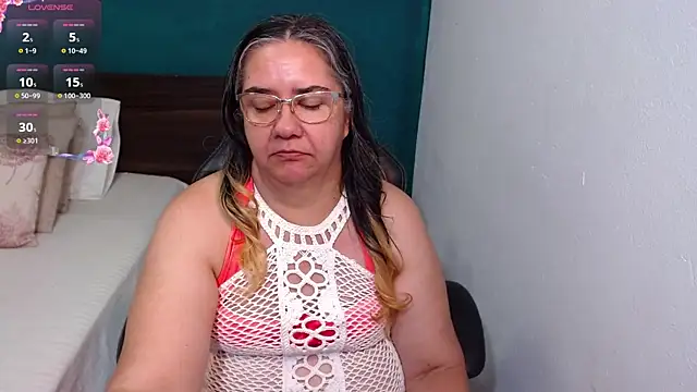 scaelettdubois online show from 20, 11, 2025