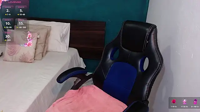 scaelettdubois online show from 23, 11, 2025