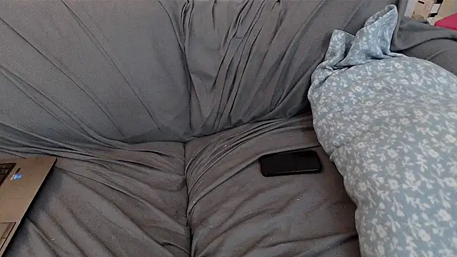 EmoDream1998 online show from 14, 3, 2025