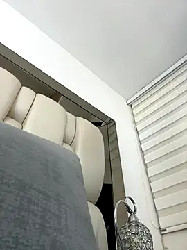 ALISSON FOXXX1 online show from 18, 10, 2025