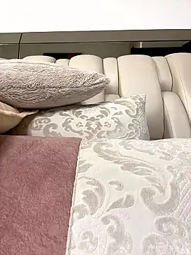 ALISSON FOXXX1 online show from 6, 1, 2026