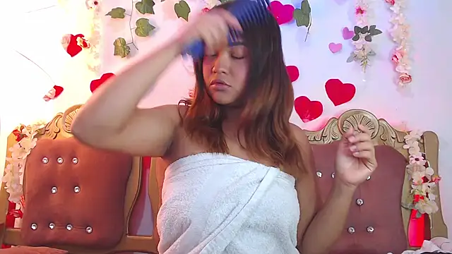 Snapshot of slutty_hotwife chatting on 12, 3, 2025 slutty hotwife online show from 12, 3, 2025